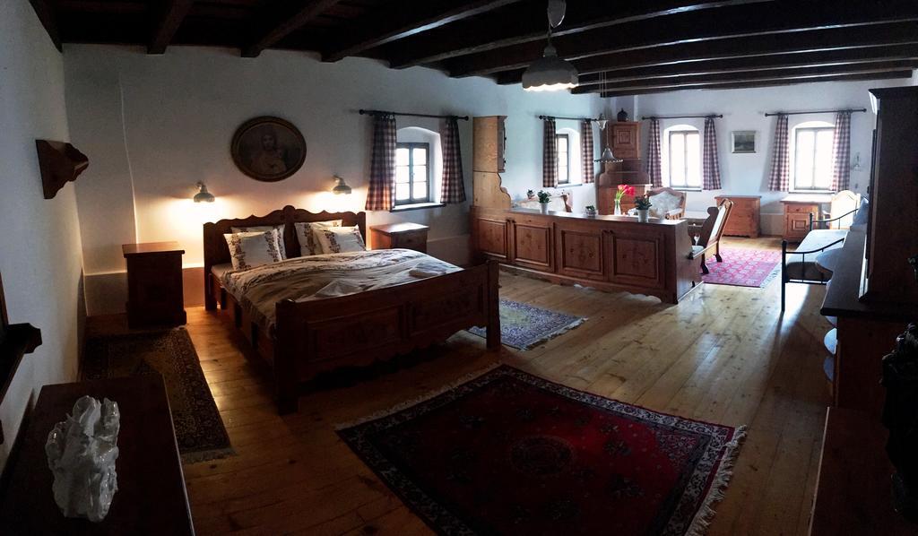 Habansky Dum Hotell Dolni Vestonice Exteriör bild